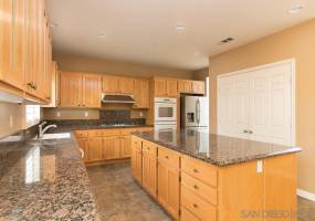 2844 Asterwood Ln, Vista, California, United States 92081, 5 Bedrooms Bedrooms, ,For sale,Asterwood Ln,190064221