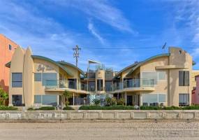 3443 Ocean Front Walk Unit F, San Diego, California, United States 92109, 2 Bedrooms Bedrooms, ,For sale,Ocean Front Walk Unit F,190064597