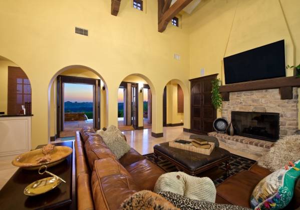 18668 Via Catania, Rancho Santa Fe, California, United States 92091, 4 Bedrooms Bedrooms, ,1 BathroomBathrooms,For sale,Via Catania,190065023