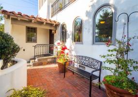 1217 8Th St, Coronado, California, United States 92118, 4 Bedrooms Bedrooms, ,For sale,8Th St,190065097