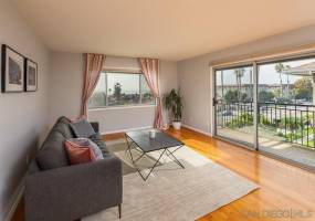 5353 La Jolla Blvd, La Jolla, California, United States 92037, 2 Bedrooms Bedrooms, ,For sale,La Jolla Blvd,190065606