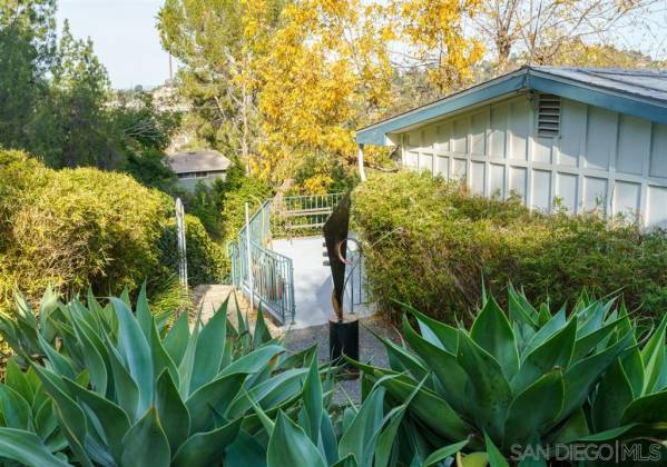 8788 Alpine Avenue, La Mesa, California, United States 91941, 3 Bedrooms Bedrooms, ,1 BathroomBathrooms,For sale,Alpine Avenue,190065809