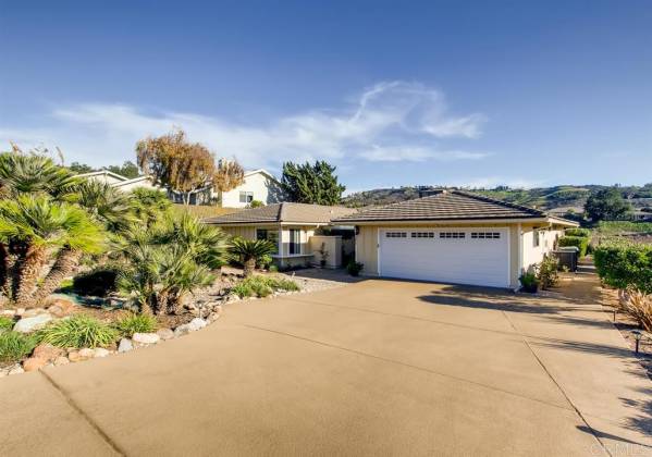 3573 Northcliff Dr, Fallbrook, California, United States 92028, 3 Bedrooms Bedrooms, ,For sale,Northcliff Dr,190065844