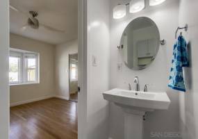 4645 49Th St, San Diego, California, United States 92115, 2 Bedrooms Bedrooms, ,1 BathroomBathrooms,For sale,49Th St,190065892