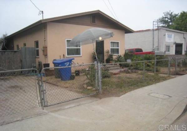 7687 Lemon Ave, Lemon Grove, California, United States 91945, 2 Bedrooms Bedrooms, ,For sale,Lemon Ave,190065995