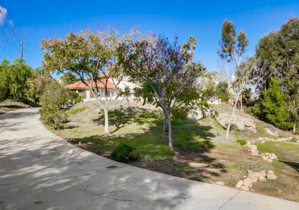 13814 Lake Poway Road, Poway, California, United States 92064, 5 Bedrooms Bedrooms, ,1 BathroomBathrooms,For sale,Lake Poway Road,190066213