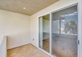 1429 Locust St, San Diego, California, United States 92106, 2 Bedrooms Bedrooms, ,1 BathroomBathrooms,For sale,Locust St,190066249