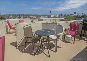 817 Ostend Ct, San Diego, California, United States 92109, 3 Bedrooms Bedrooms, ,For sale,Ostend Ct,200000075