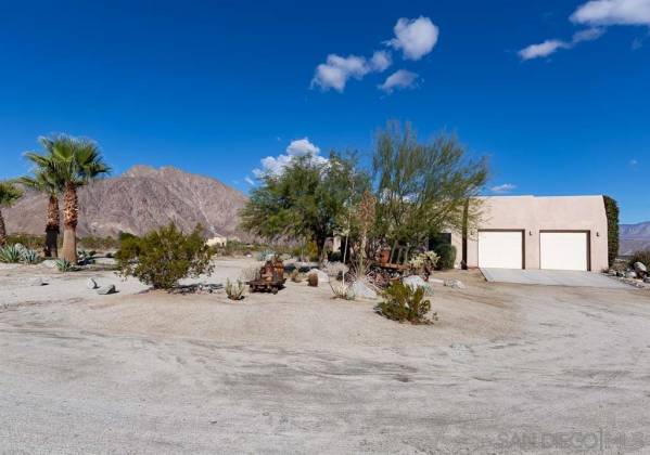 415 Ocotillo Circle, Borrego Springs, California, United States 92004, 3 Bedrooms Bedrooms, ,1 BathroomBathrooms,For sale,Ocotillo Circle,200000135