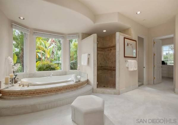 15611 Via De Santa Fe, Rancho Santa Fe, California, United States 92067, 5 Bedrooms Bedrooms, ,1 BathroomBathrooms,For sale,Via De Santa Fe,200000177