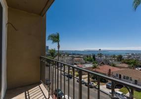 2445 Brant Street, San Diego, California, United States 92101, 2 Bedrooms Bedrooms, ,For sale,Brant Street,200000399