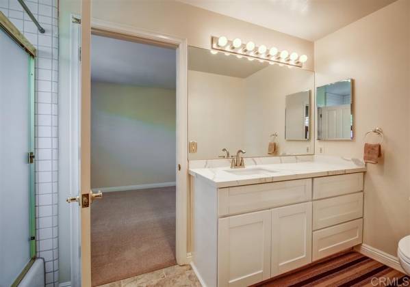 10527 Meadow Glen Way, Escondido, California, United States 92026, 3 Bedrooms Bedrooms, ,1 BathroomBathrooms,For sale,Meadow Glen Way,200000467