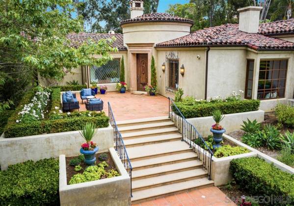 5449 La Granada, Rancho Santa Fe, California, United States 92067, 7 Bedrooms Bedrooms, ,2 BathroomsBathrooms,For sale,La Granada,200000474