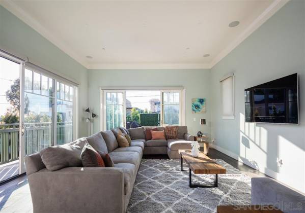 5628 Waverly, La Jolla, California, United States 92037, 5 Bedrooms Bedrooms, ,For sale,Waverly,200000800