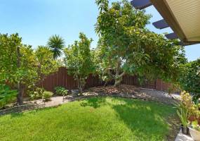 17777 Fonticello Way, San Diego, California, United States 92128, 2 Bedrooms Bedrooms, ,For sale,Fonticello Way,200000840