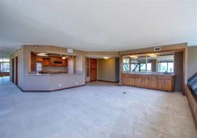 230 Laurel, San Diego, California, United States 92101, 3 Bedrooms Bedrooms, ,For sale,Laurel,200001053