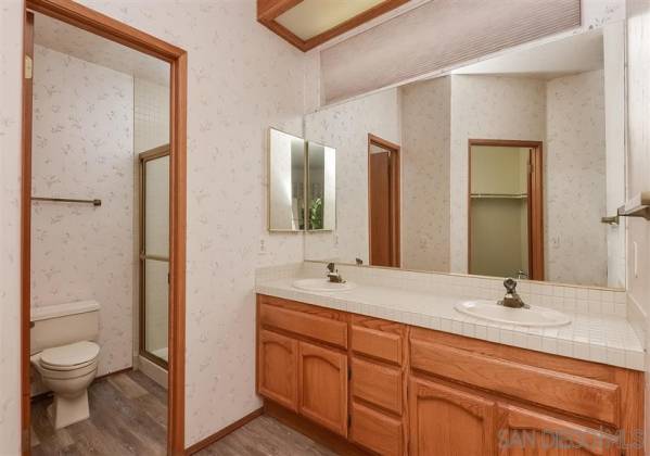 12122 Royal Birkdale Row, San Diego, California, United States 92128, 2 Bedrooms Bedrooms, ,For sale,Royal Birkdale Row,200001103