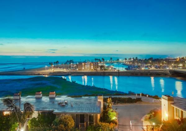 999 Pacific St., Oceanside, California, United States 92054, 2 Bedrooms Bedrooms, ,For sale,Pacific St.,200001295