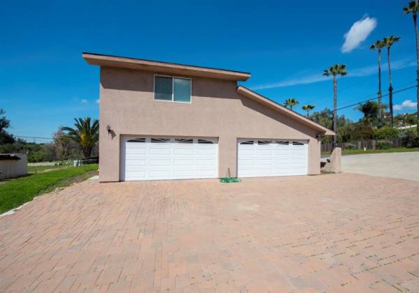 3343 Vista Way, Vista, California, United States 92084, 3 Bedrooms Bedrooms, ,For sale,Vista Way,200001297