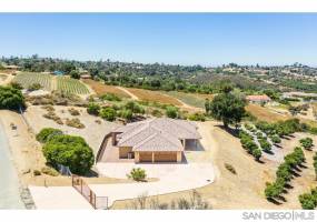 1402 Riverview Dr, Fallbrook, California, United States 92028, 4 Bedrooms Bedrooms, ,1 BathroomBathrooms,For sale,Riverview Dr,200001546