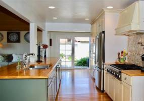 758 Solana Circle, Solana Beach, California, United States 92075, 2 Bedrooms Bedrooms, ,For sale,Solana Circle,200001557