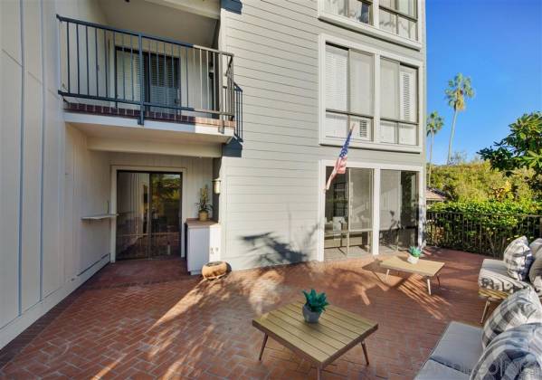 2130 Vallecitos, La Jolla, California, United States 92037, 2 Bedrooms Bedrooms, ,For sale,Vallecitos,200001638