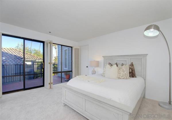 2130 Vallecitos, La Jolla, California, United States 92037, 2 Bedrooms Bedrooms, ,For sale,Vallecitos,200001638