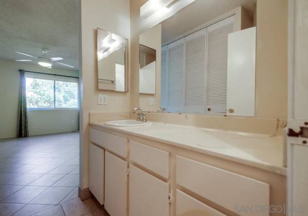 12609 Robison Blvd, Poway, California, United States 92064, 2 Bedrooms Bedrooms, ,For sale,Robison Blvd,200001706