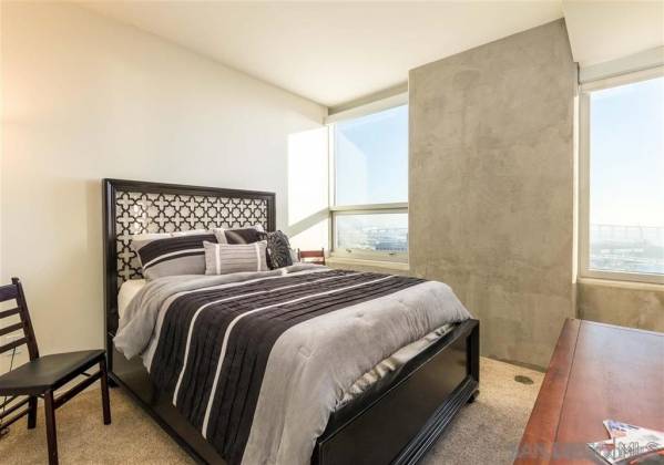 321 10th Ave., San Diego, California, United States 92101, 2 Bedrooms Bedrooms, ,For sale,10th Ave.,200001865