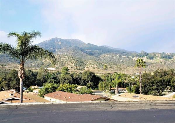 8975 Lawrence Welk Drive, Escondido, California, United States 92026, 2 Bedrooms Bedrooms, ,For sale,Lawrence Welk Drive,200002063