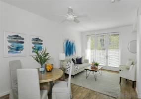 5410 La Jolla Blvd., La Jolla, California, United States 92037, 2 Bedrooms Bedrooms, ,For sale,La Jolla Blvd.,200002218