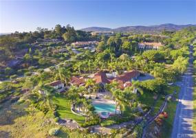 18056 Via Roswitha, Rancho Santa Fe, California, United States 92067, 6 Bedrooms Bedrooms, ,1 BathroomBathrooms,For sale,Via Roswitha,200002378