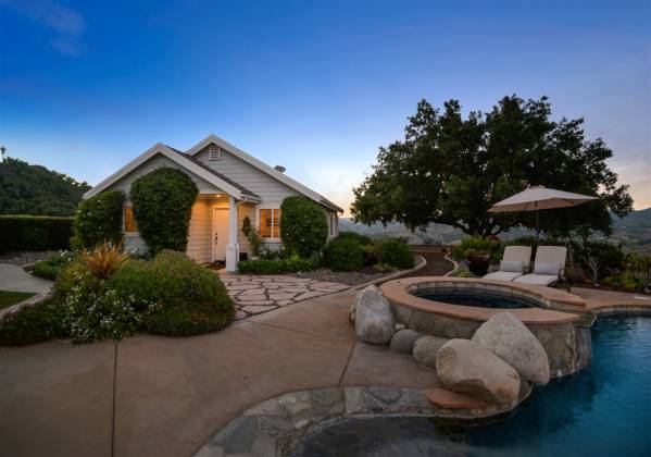 982 River Oaks Ln, Fallbrook, California, United States 92028, 5 Bedrooms Bedrooms, ,1 BathroomBathrooms,For sale,River Oaks Ln,200002529