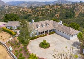 982 River Oaks Ln, Fallbrook, California, United States 92028, 5 Bedrooms Bedrooms, ,1 BathroomBathrooms,For sale,River Oaks Ln,200002529