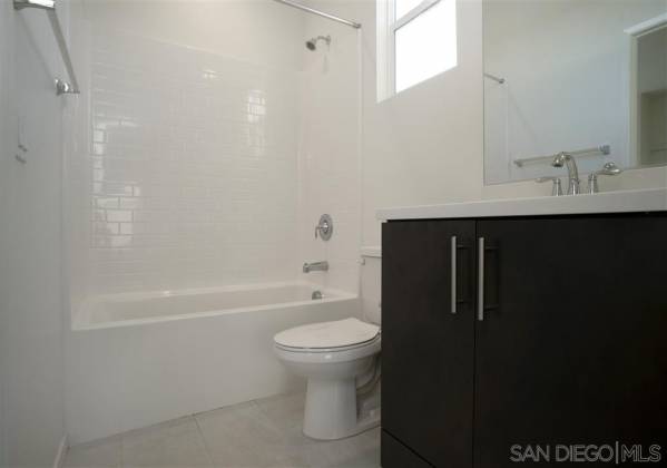 1325 Via Lucero, Oceanside, California, United States 92056, 4 Bedrooms Bedrooms, ,1 BathroomBathrooms,For sale,Via Lucero,200003242