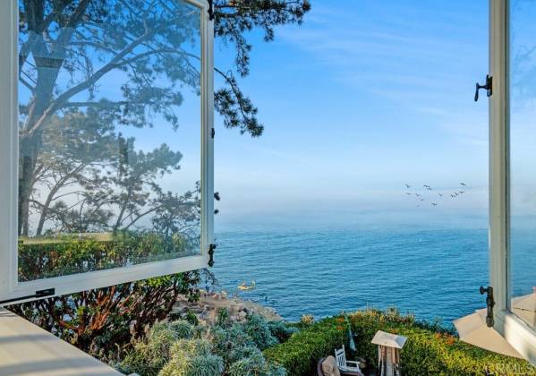 1369 Coast Walk, La Jolla, California, United States 92037, 4 Bedrooms Bedrooms, ,3 BathroomsBathrooms,For sale,Coast Walk,200003263