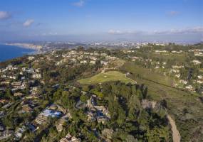 7007 Country Club Dr, La Jolla, California, United States 92037, 10 Bedrooms Bedrooms, ,5 BathroomsBathrooms,For sale,Country Club Dr,200003765