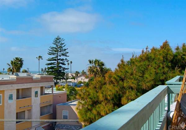 240 Dahlia, Imperial Beach, California, United States 91932, 3 Bedrooms Bedrooms, ,For sale,Dahlia,200003991