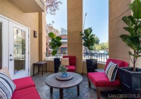 301 G St, San Diego, California, United States 92101, 2 Bedrooms Bedrooms, ,1 BathroomBathrooms,For sale,G St,200004136