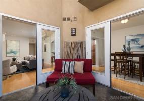 301 G St, San Diego, California, United States 92101, 2 Bedrooms Bedrooms, ,1 BathroomBathrooms,For sale,G St,200004136