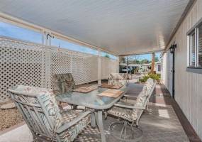 2250 N Broadway, Escondido, California, United States 92026, 2 Bedrooms Bedrooms, ,For sale,N Broadway,200004178