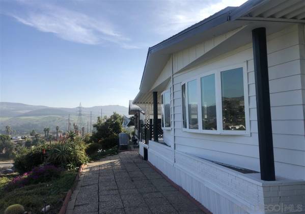 9500 HARRITT RD, Lakeside, California, United States 92040, 3 Bedrooms Bedrooms, ,For sale,HARRITT RD,200004253