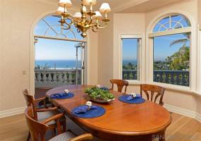 8518 Ruette Monte Carlo, La Jolla, California, United States 92037, 5 Bedrooms Bedrooms, ,2 BathroomsBathrooms,For sale,Ruette Monte Carlo,200004320