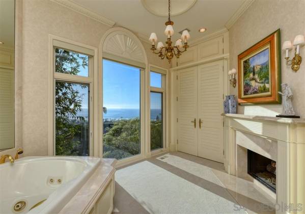 8518 Ruette Monte Carlo, La Jolla, California, United States 92037, 5 Bedrooms Bedrooms, ,2 BathroomsBathrooms,For sale,Ruette Monte Carlo,200004320