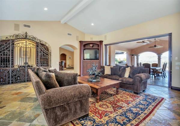 8178 RUN OF THE KNOLLS COURT, SAN DIEGO, California, United States 92127, 5 Bedrooms Bedrooms, ,1 BathroomBathrooms,For sale,RUN OF THE KNOLLS COURT,200004365