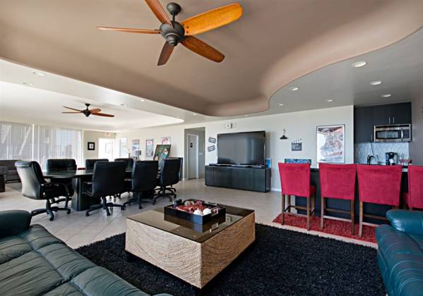 1200 Harbor Dr, Oceanside, California, United States 92054, 2 Bedrooms Bedrooms, ,For sale,Harbor Dr,200004795