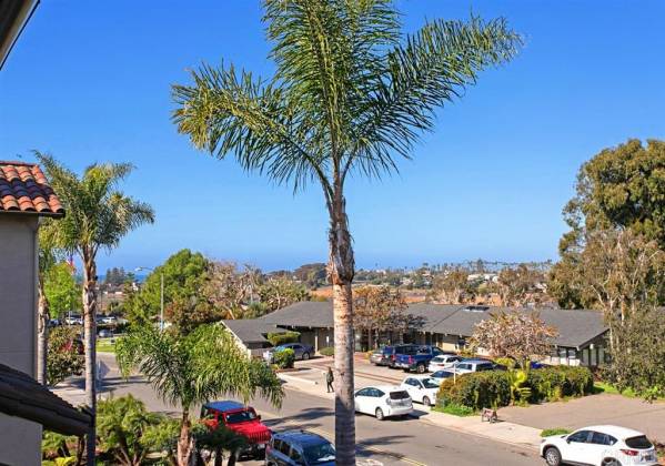 545 Laguna Dr, Carlsbad, California, United States 92008, 2 Bedrooms Bedrooms, ,1 BathroomBathrooms,For sale,Laguna Dr,200004935