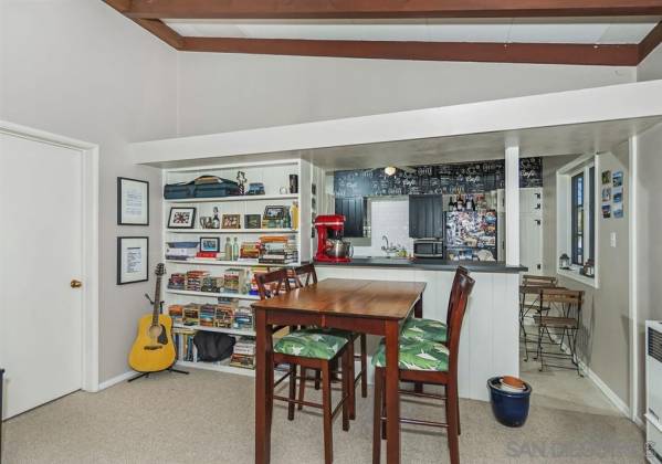 2440 Front St., San Diego, California, United States 92101, 6 Bedrooms Bedrooms, ,1 BathroomBathrooms,For sale,Front St.,200005024