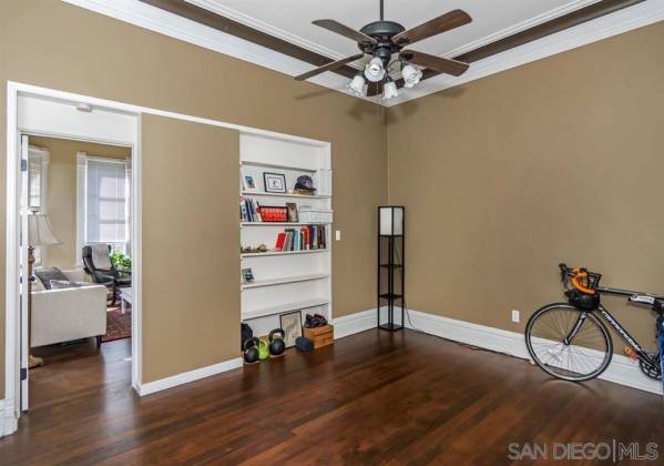 2440 Front St., San Diego, California, United States 92101, 6 Bedrooms Bedrooms, ,1 BathroomBathrooms,For sale,Front St.,200005024