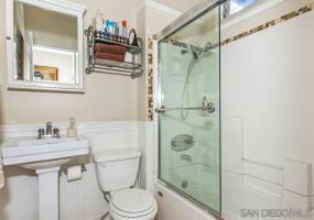 2440 Front St., San Diego, California, United States 92101, 6 Bedrooms Bedrooms, ,1 BathroomBathrooms,For sale,Front St.,200005024